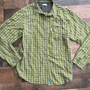 Columbia button down shirt